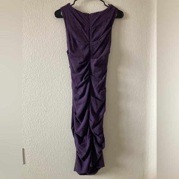 Gorgeous purple sleeveless lined ruched bodycon midi dress Nicole Miller Sz 2 - Picture 10 of 12